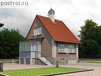 C-110-1P проект двухэтажного коттеджа из пенобетона с цоколем и мансардой и гаражом размером 8 на 6