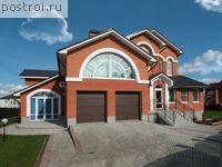 E-472-1K проект двухэтажного дома из кирпича с цоколем и гаражом размером 14 на 18 